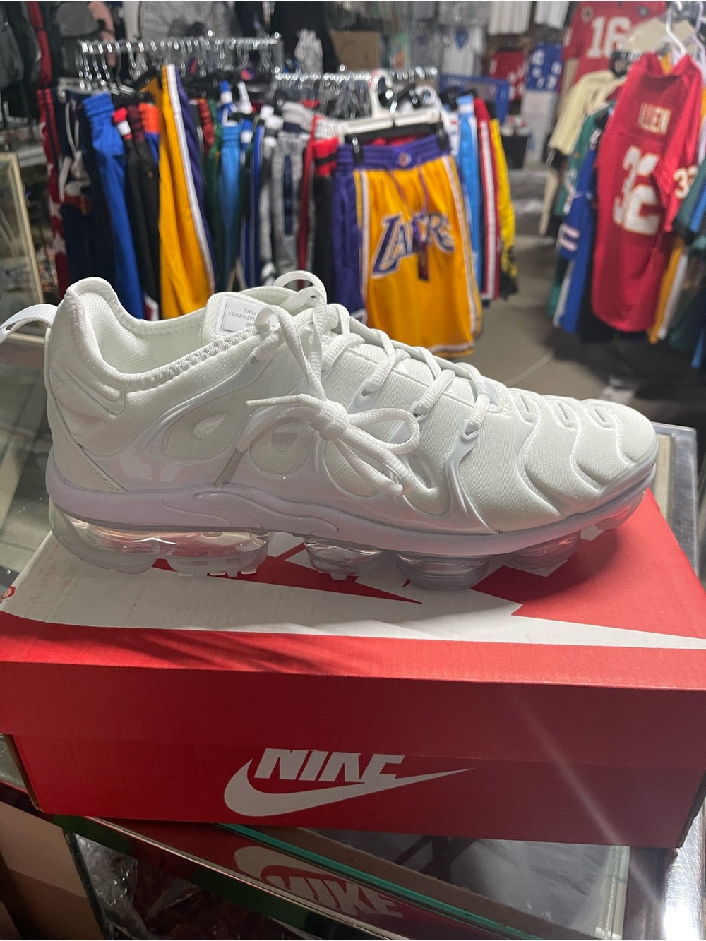 Men’s Vapor Max Plus Size 10.5.